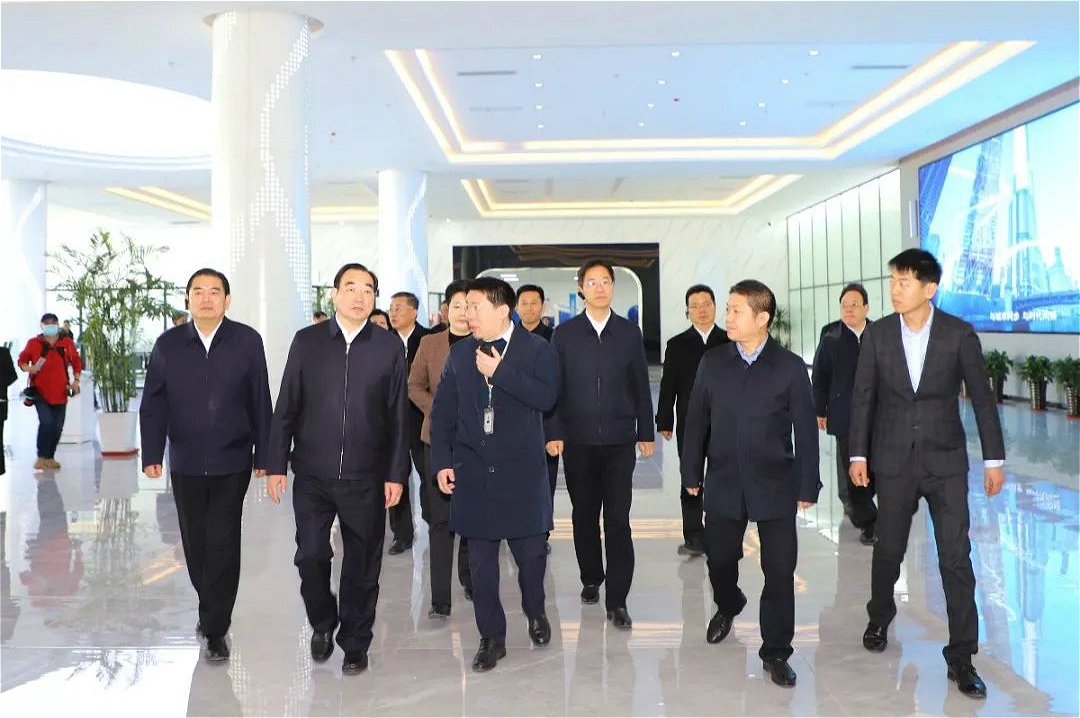 3月23日徐州市委领导团莅临环球观摩5G体育终端项目（一期）